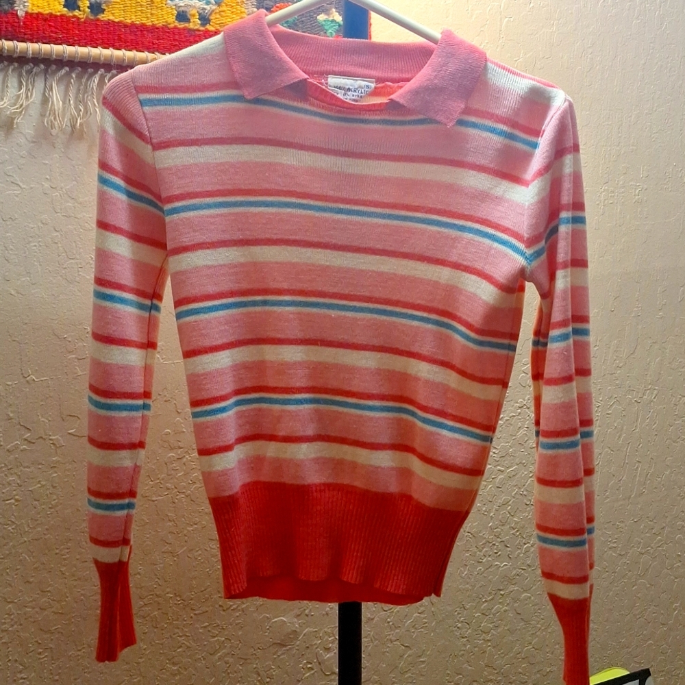 Vintage sweater- multi color small